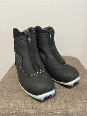 Rossignos X3 Cross-Country Ski Boots with Front Zip 10.5 - 11.5